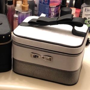 Victoria secret makeup box. Nwt